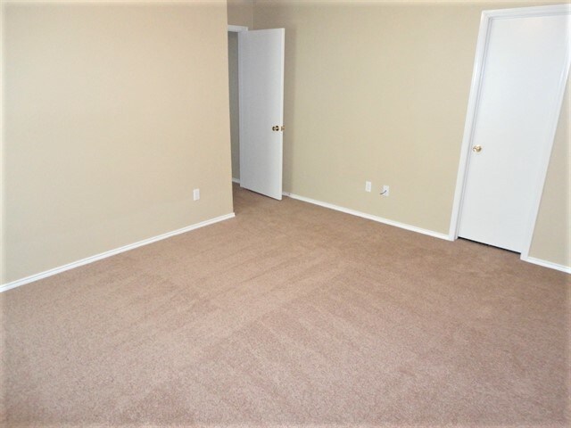 Building Photo - 10236 Westward Dr