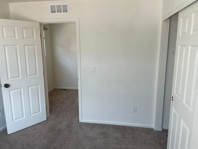 Building Photo - 4406 N Quatar Ct