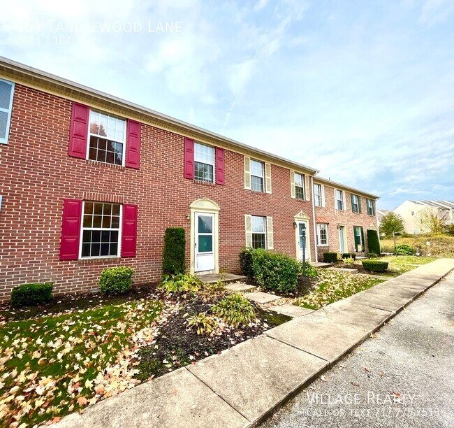 Spacious 2BR Townhome in Dallastown Schoo... 464 Tanglewood Ln