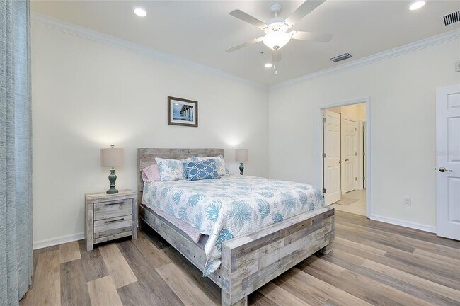 Building Photo - 10063 Crooked Crk Dr