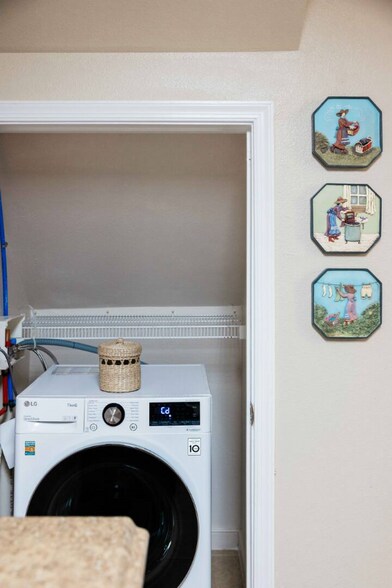 Building Photo - 3518 E Richmond Rd