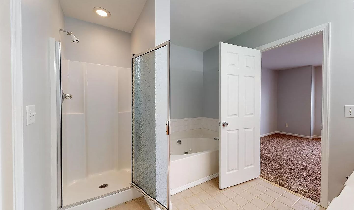 Building Photo - 9806 Blackwell Dr