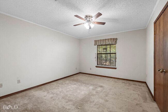 Building Photo - Home For Rent in Benton!