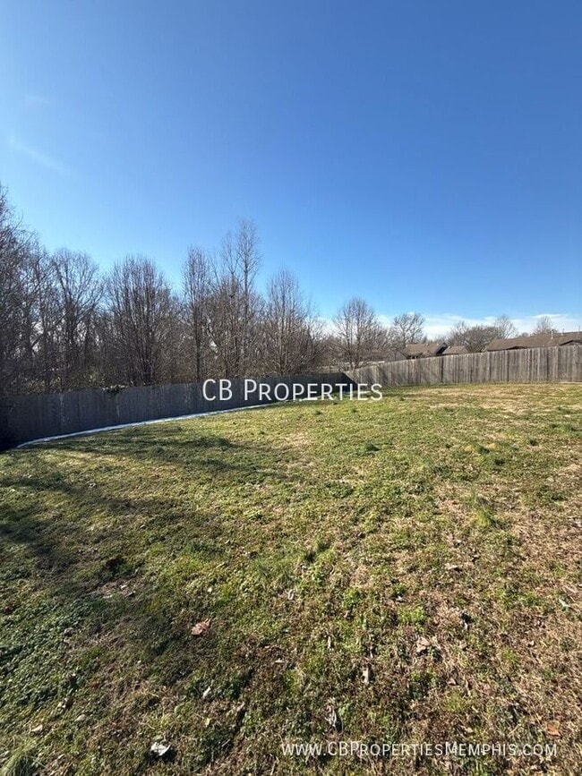 Building Photo - 175 Pine Ridge Ln