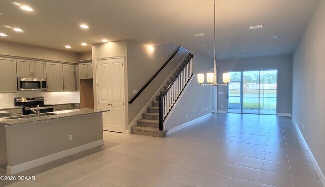 Building Photo - 111 Longridge Ln