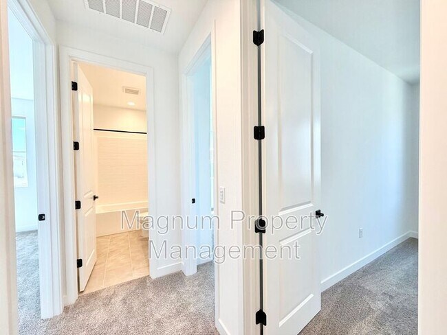 Building Photo - 29561 Monarch Rd