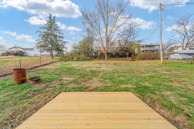 Building Photo - 2407 Webster Ct