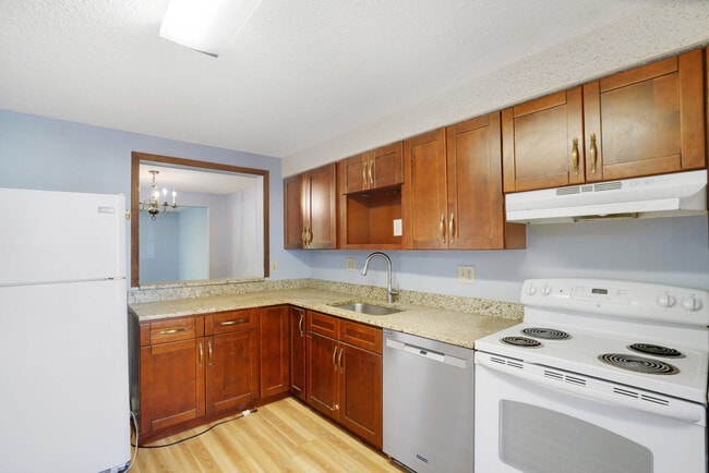 Building Photo - 8653 Bent Arrow Ct