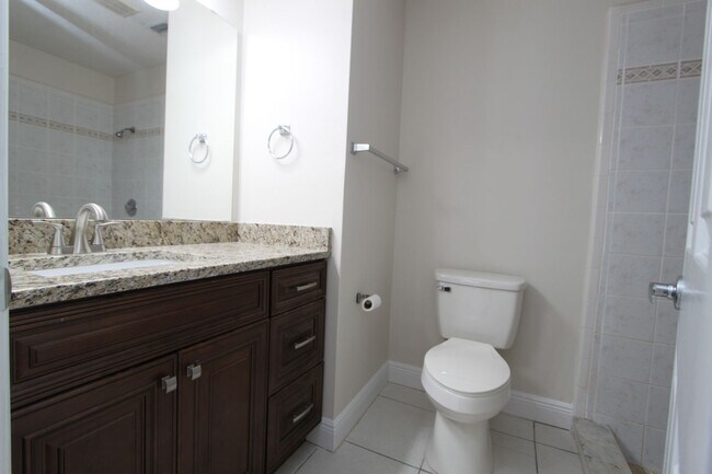 Building Photo - Charming 3 Bedroom, 2 Bathroom Home in Win...