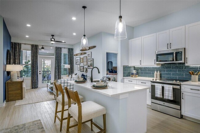 Building Photo - 20191 Sabal Palm Ct