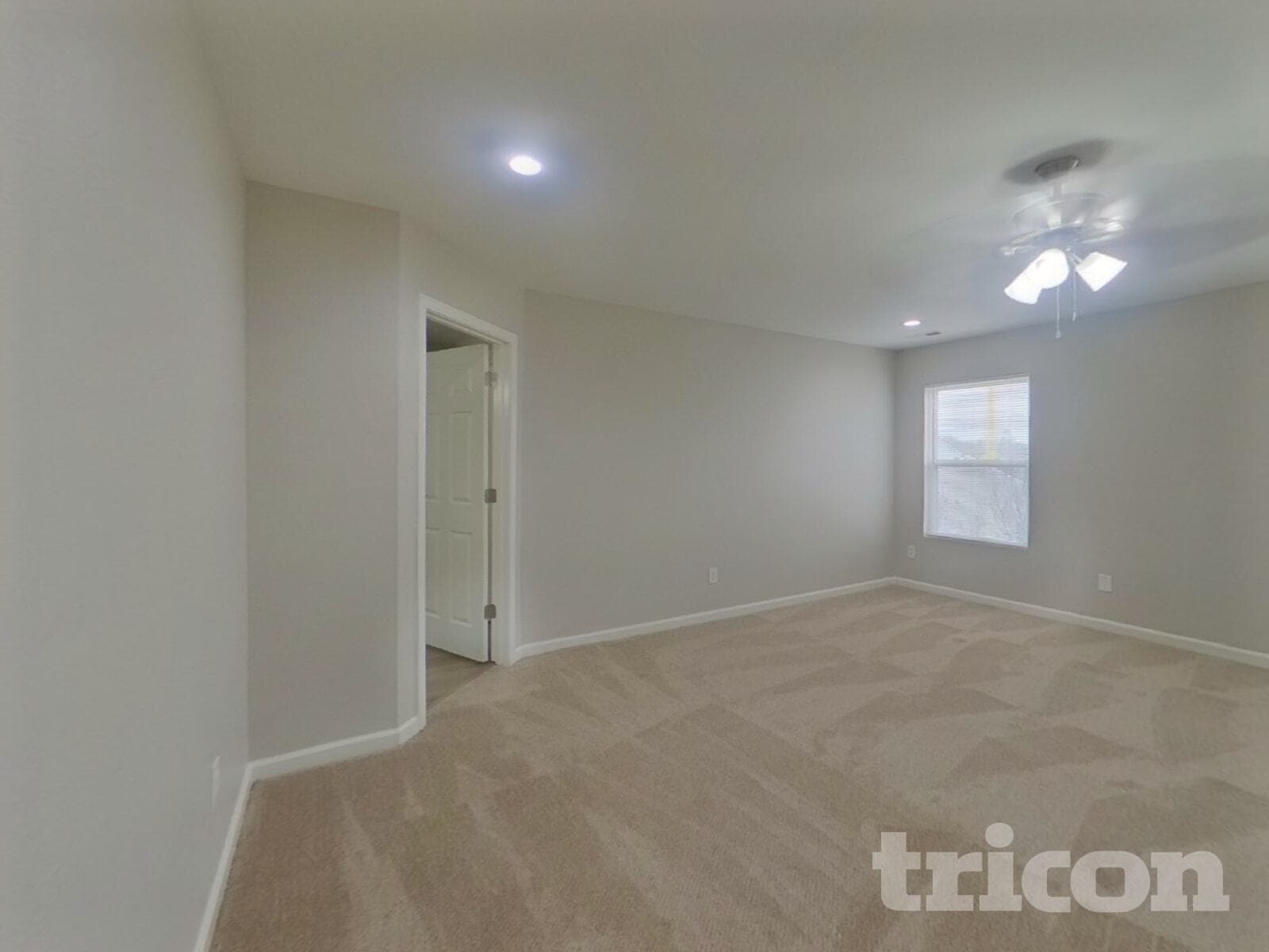 Building Photo - 9821 Bayview Pkwy