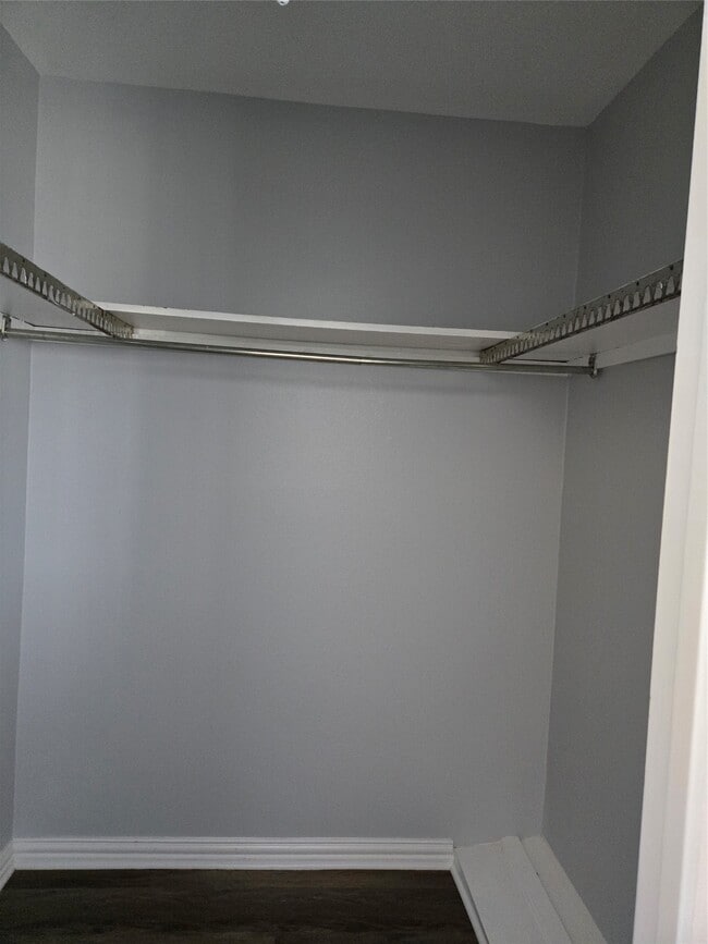Building Photo - 1503 Ramada Dr