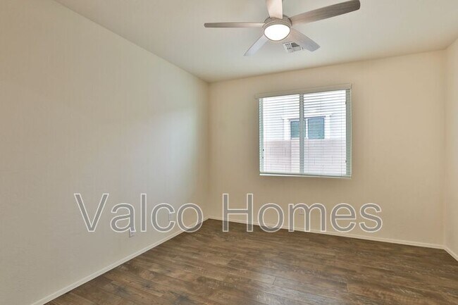 Building Photo - 7688 W Redbird Rd