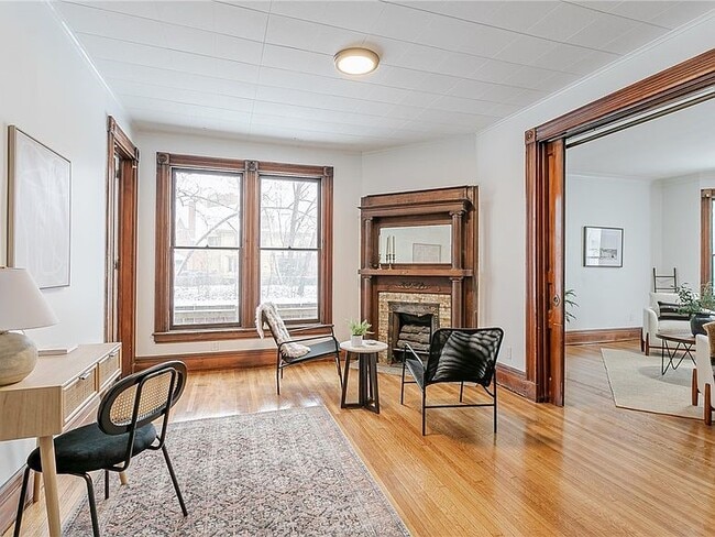 Building Photo - 407 Alexander St