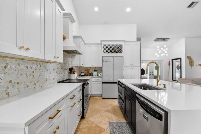 Building Photo - 9592 Majestic Way