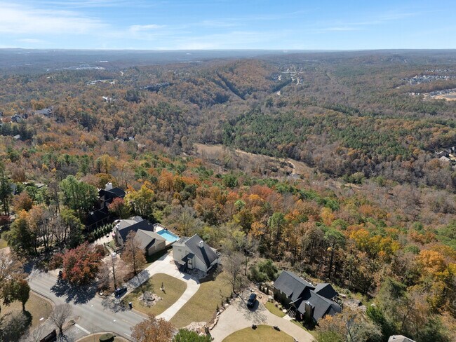 Building Photo - 294 Shades Crest Rd