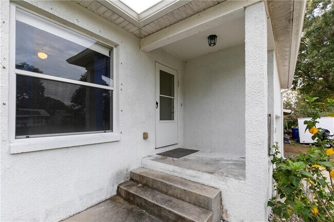 Building Photo - 1039 Dogwood Dr