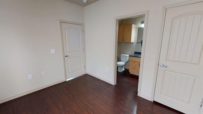 Building Photo - 2606 Wilson St