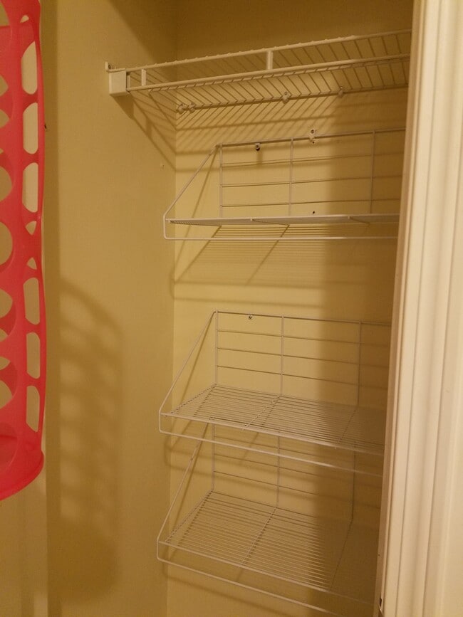 Building Photo - 1151 NE 7th Ln