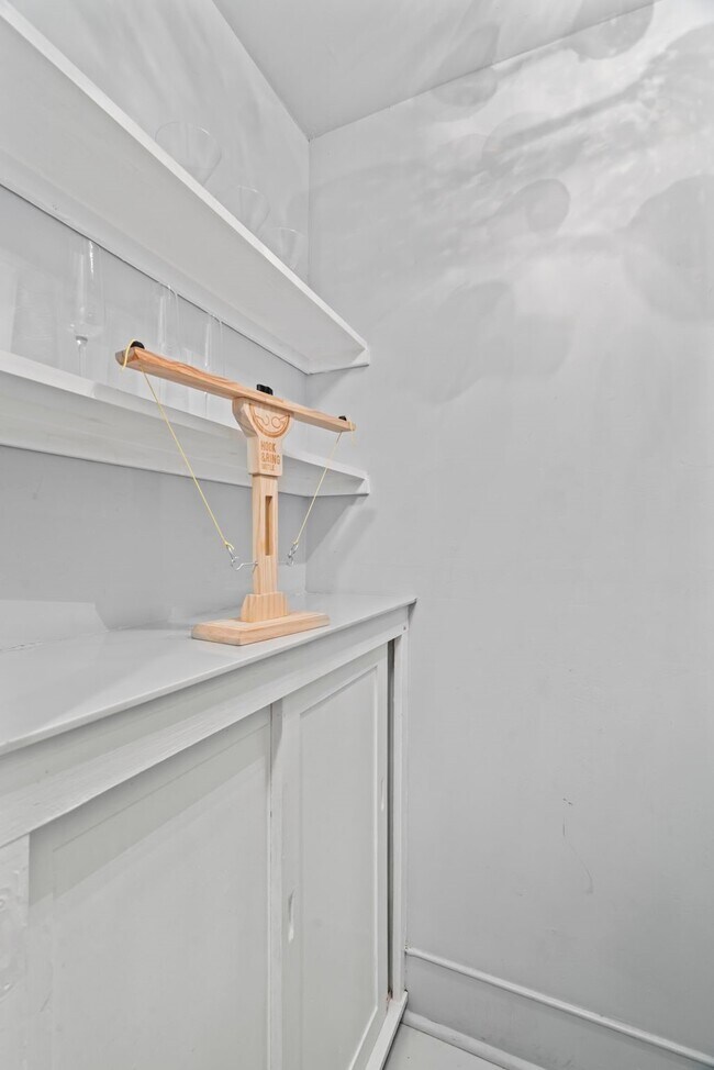 Building Photo - 1919 Rosenberg St