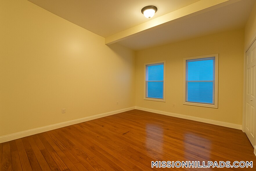 Building Photo - 7 North Ave