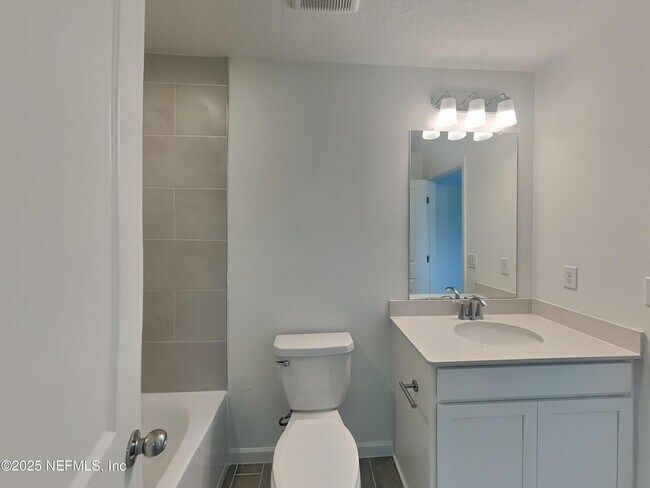 Building Photo - 2197 Windward Cay Ln
