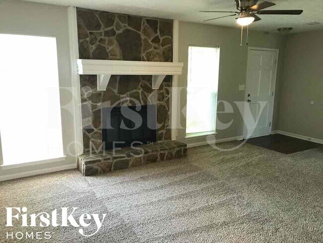 Building Photo - 11198 Shannon Cir