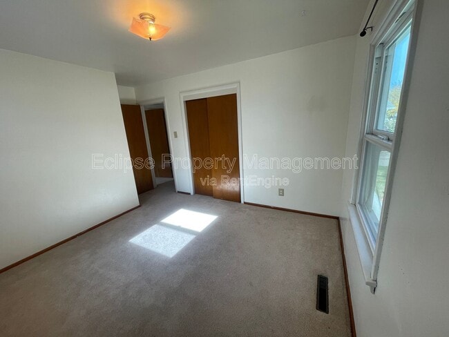 Building Photo - 447 19th St