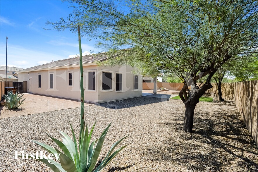 Building Photo - 32626 N Cat Hills Ave