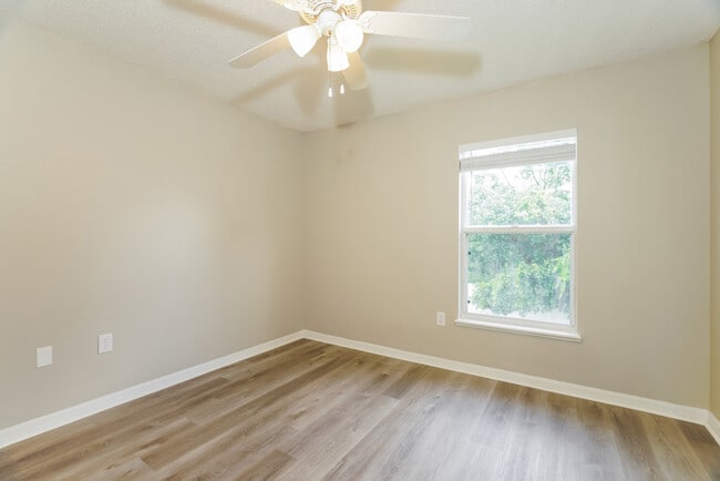 Building Photo - 11792 Bentry St