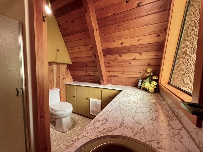 Building Photo - 2780 SW Breakers Dr