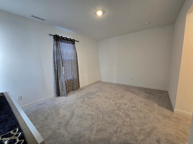 Building Photo - 5128 Summerton St