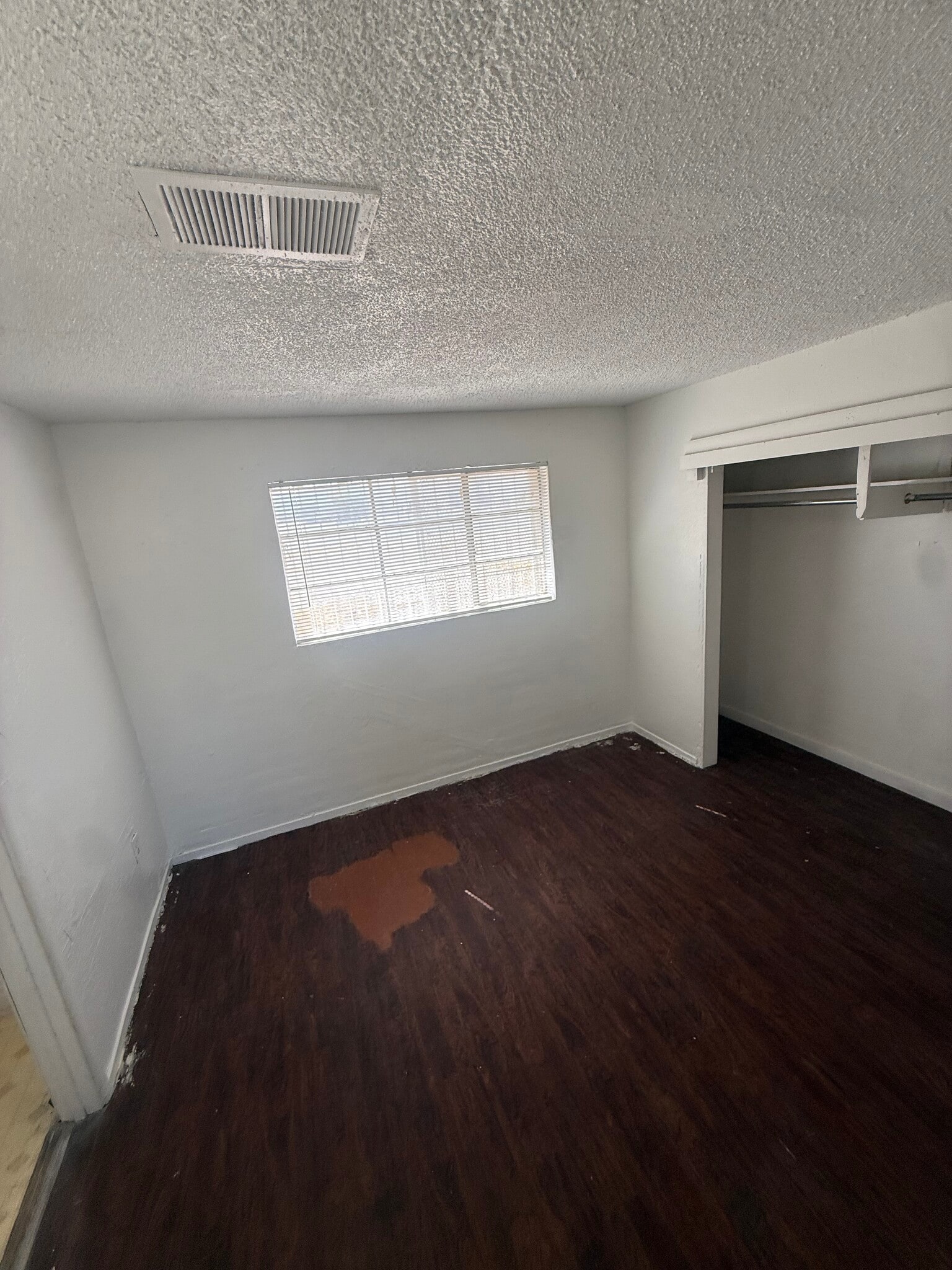 Building Photo - 708 Jackson Ave