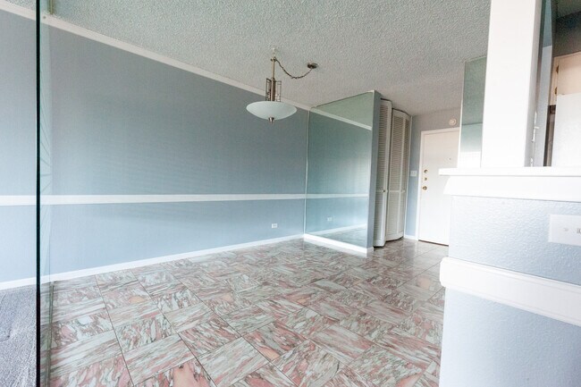 Building Photo - 1313 N Williams St