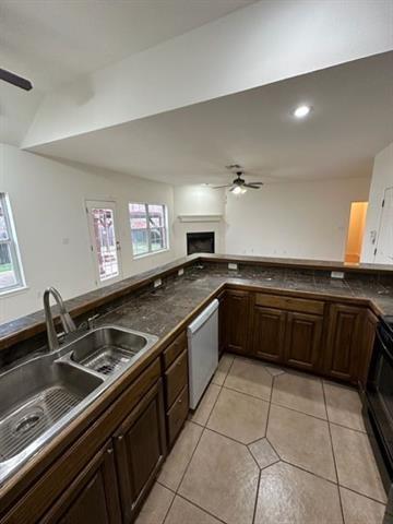 Building Photo - 3310 Silver Oaks Dr