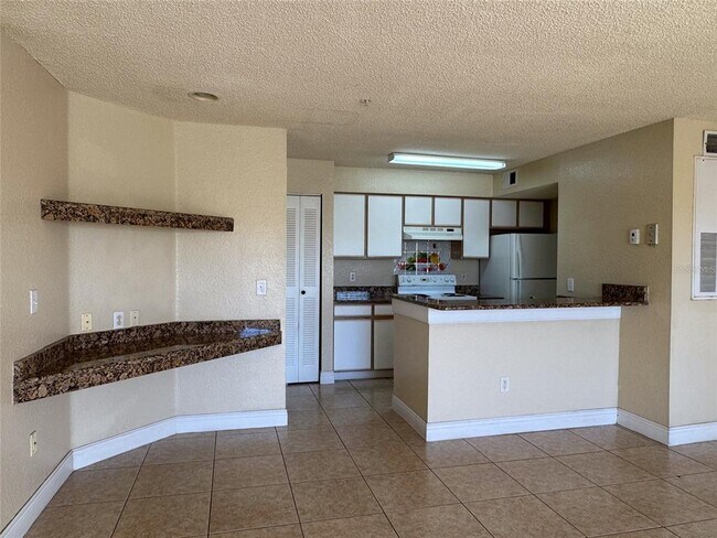 Building Photo - 2216 Grand Cayman Ct