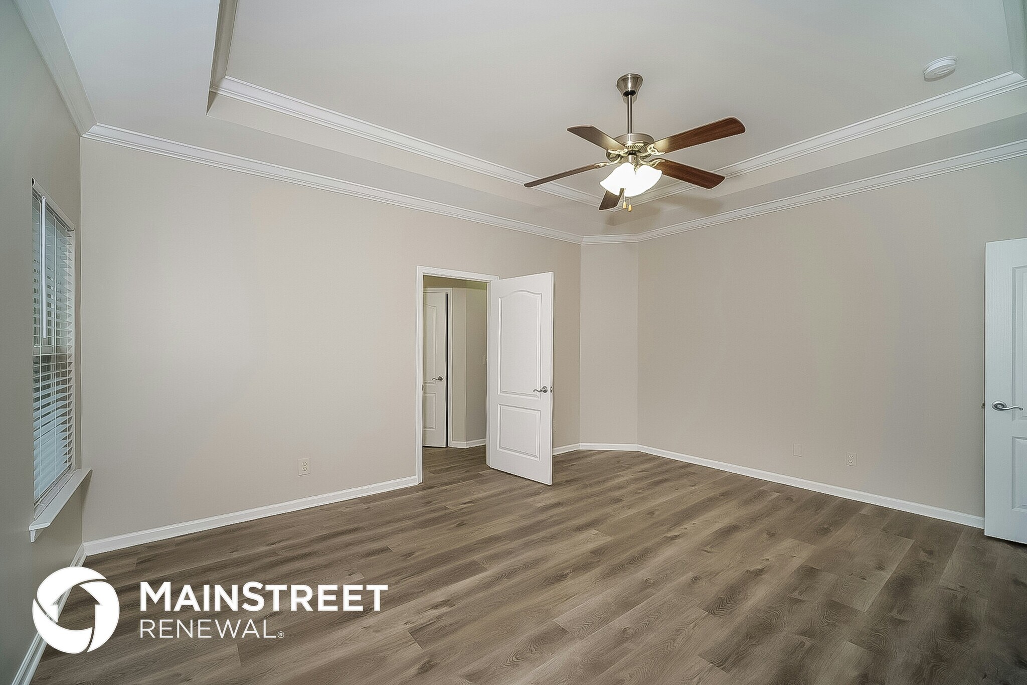 Building Photo - 5263 Promenade Dr