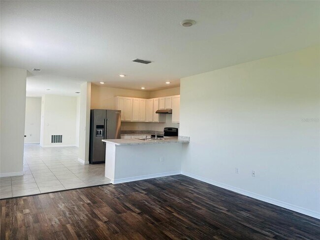 Building Photo - 4529 Blue Rock Dr