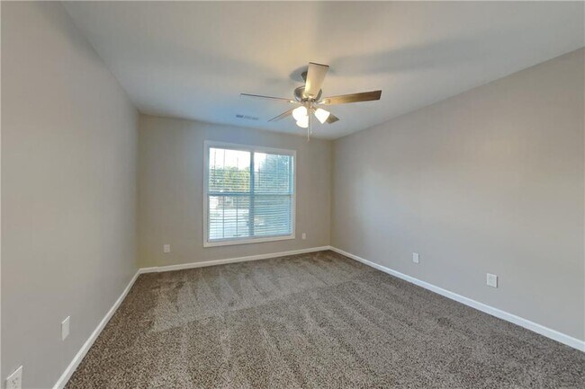 Building Photo - 1245 Cedar Oak Ln