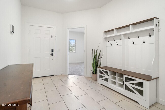 Building Photo - 35391 W Santa Monica Ave