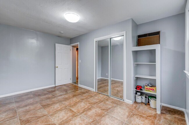 Building Photo - 295 Avenue C