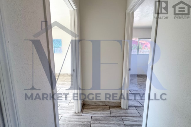 Building Photo - 3Bed/2Bath House 35th Ave/Bethany! NO APPLICATION FEE! - RV GATE, NO HOA!