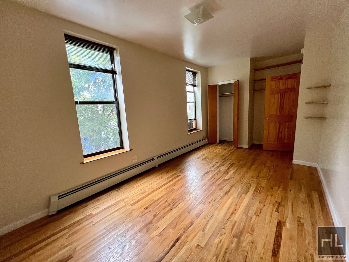 Building Photo - 2BR 1BA Split-Level Off 5th Ave in South Park Slope Greenwood Heights Border