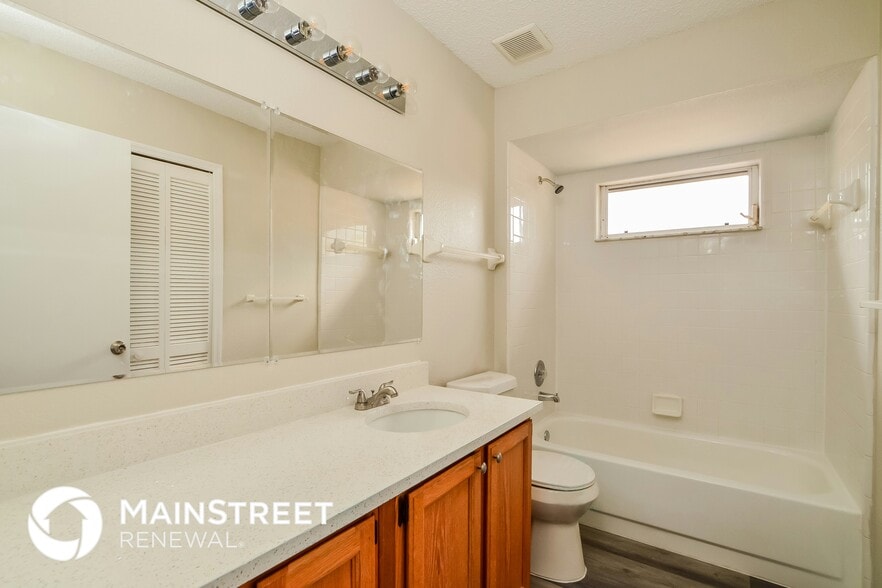 Building Photo - 1660 Sand Key Cir