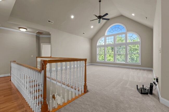 Building Photo - Stunning Newly Remodeled 5BD, 4BA Raleigh ...