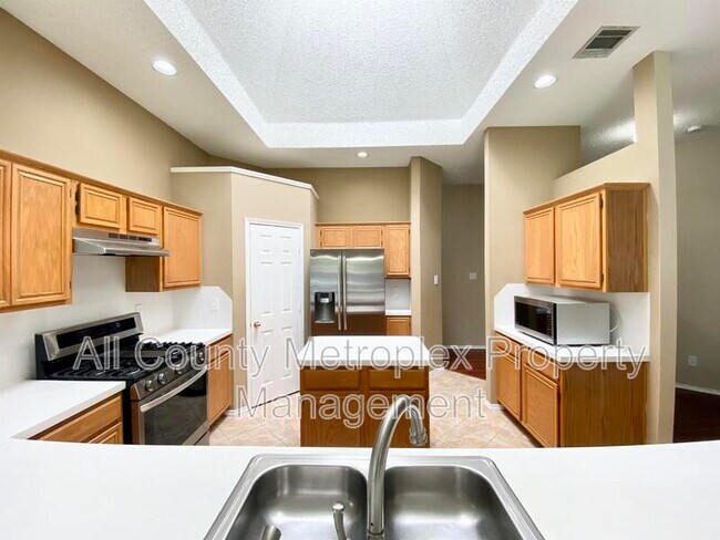 Building Photo - 813 Snapdragon Ln
