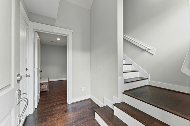 Building Photo - 1105 Fowler St