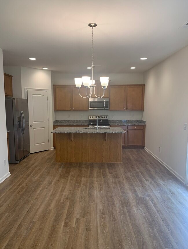 Building Photo - 3512 Slippery Elm Dr