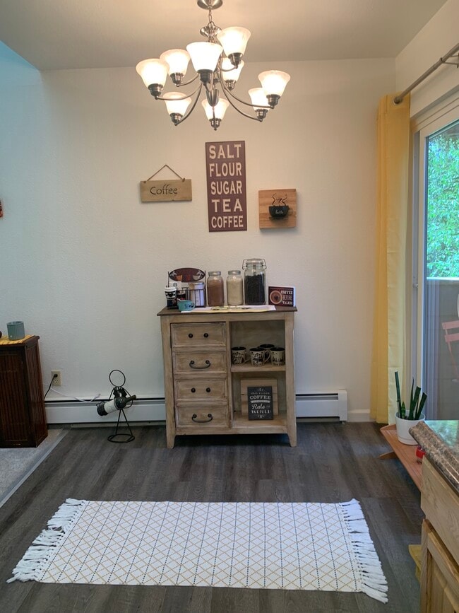 Building Photo - 2231