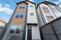 Building Photo - 2524 Live Oak St